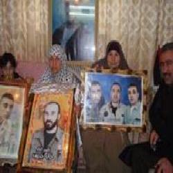 أكثر من 100 أسير فلسطيني يقضون عقوبة بالعزل الانفرادي لفترات مختلفة